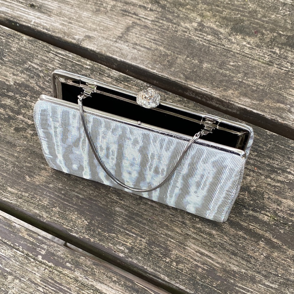 Vintage-Style Silver Metallic Hard Case Clutch. Rose clasp.